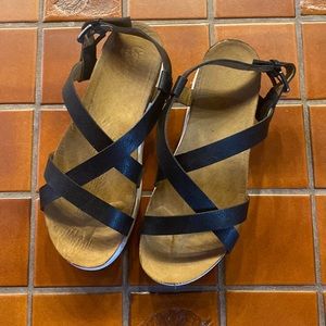 Crown Vintage platform sandal